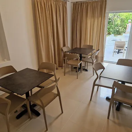 Pensionat Guesthouse Kastela 3*