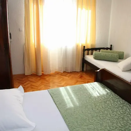 Guesthouse Kastela Pensionat Kaštela