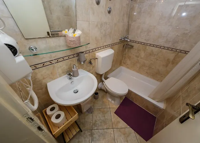 Guesthouse Kastela 3*