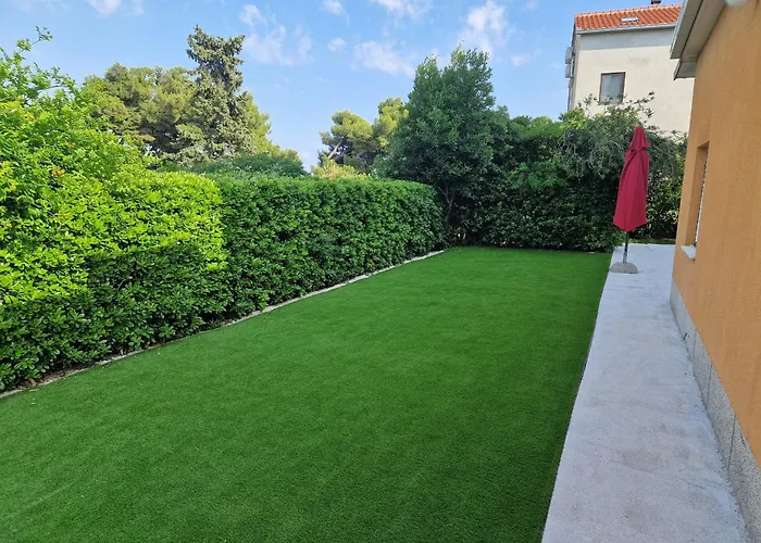 Guesthouse Kastela 3*